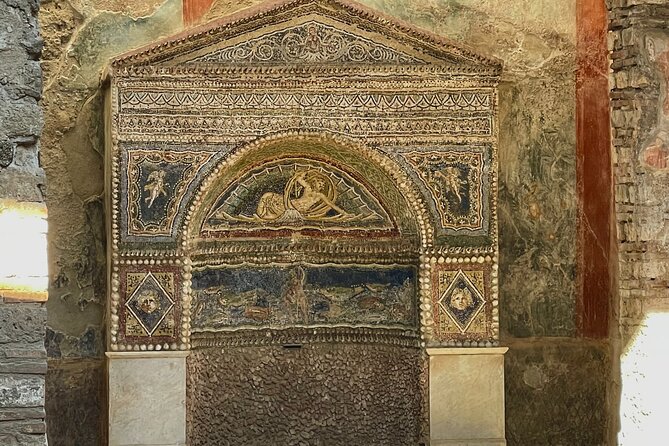 2.5-Hour Guided Tour of Pompeii with an Archaeologist - Language and Guide Style: English Works, and Humor Helps