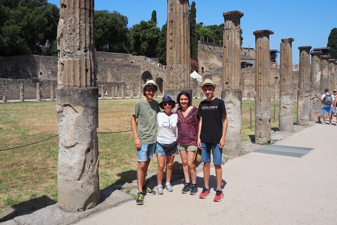 2 Hours Pompeii Group Tour with Archaeologist Guide and Skip the Line - Why a 2-Hour Pompeii Loop Actually Makes Sense