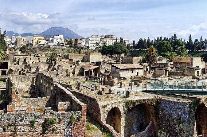 2-Hours Skip-the-Line Tour in Herculaneum - Service reality: strong ratings, plus one communication lesson