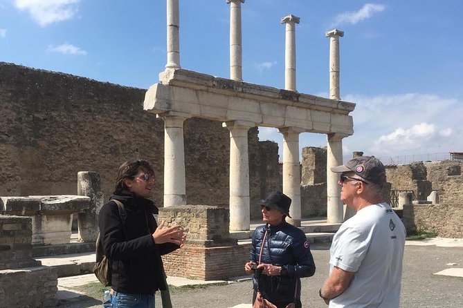 3-Hours Private Walking Tour in Pompeii with an Archaeologist - The 3-hour walking pace: enough time to learn, not so long you burn out