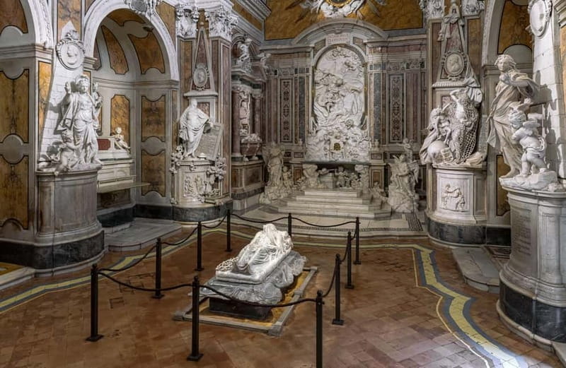 3 Hours Walking Tour: Best of Naples & Veiled Christ - Teatro di San Carlo, Royal landmarks, and the elegance of Galleria Umberto I