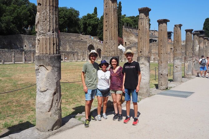 5 Hours Private and Guided Tour to Pompeii and Herculaneum with Archaeologist - Comfort tips that actually matter for this route