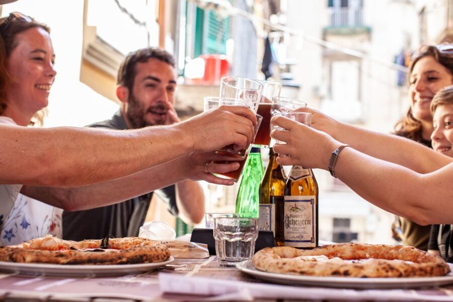 A taste of Napoli: Food Walking Tour with Local Tour Guide - Meeting at Galleria Umberto I: Finding the Group Fast