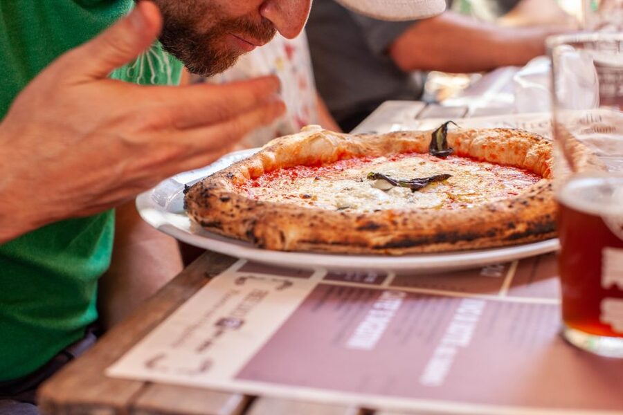 A taste of Napoli: Food Walking Tour with Local Tour Guide - Spanish Quarter Walking: Narrow Streets, Stories, and Real Naples Atmosphere