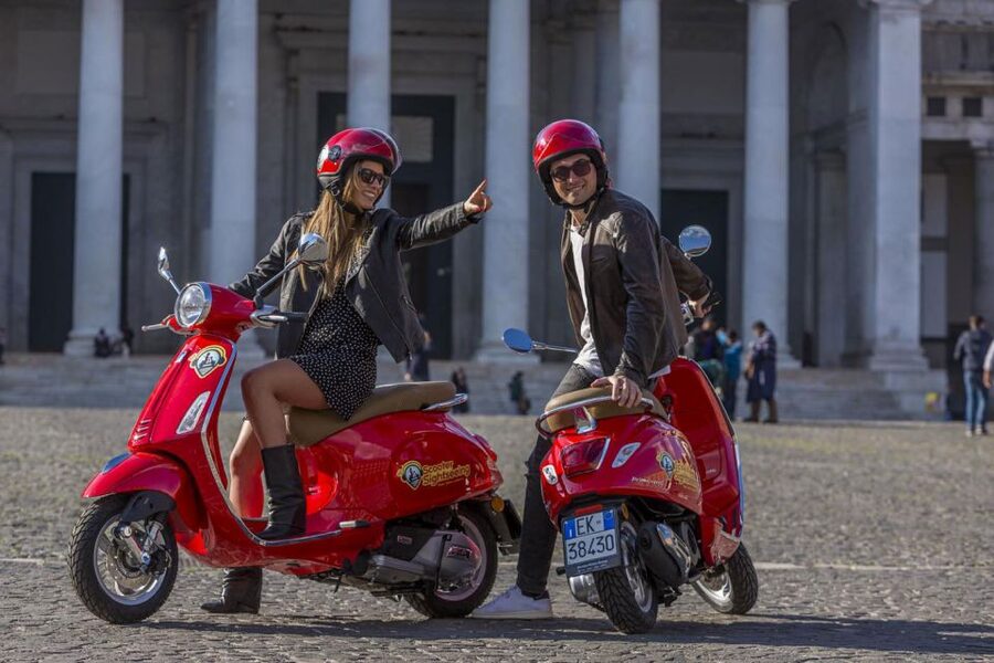 Amazing audioguided Vespa Tour of Naples - with driver - How the offline audio guide works (and how to use it well)