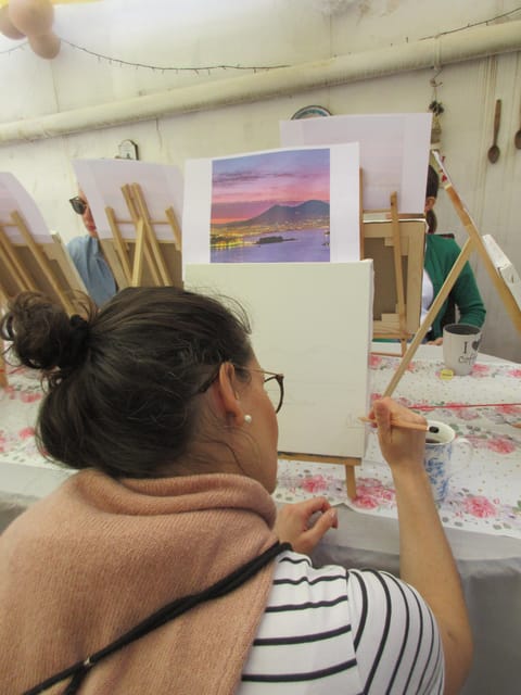 Art Workshop in Naples city centre with Aperitif - Group size, dates, and the practical reality of booking