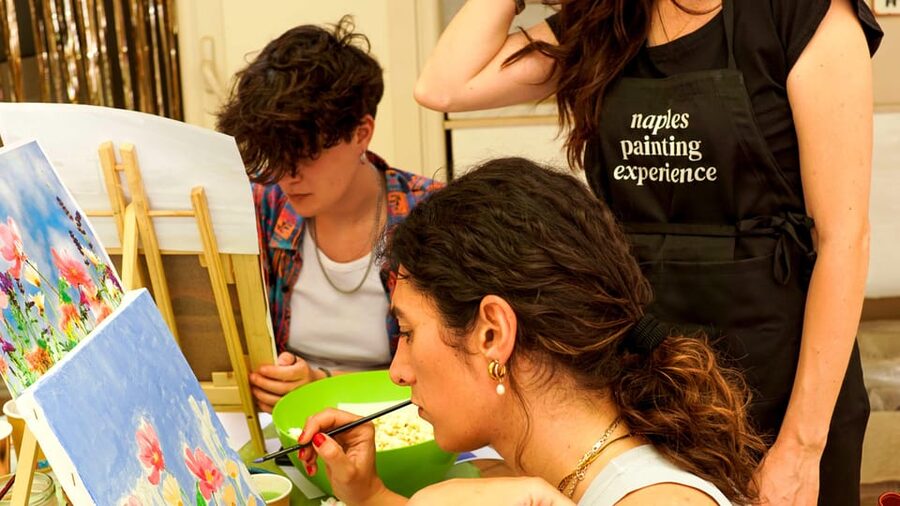 Art Workshop in Naples city centre with Aperitif - Who should book this workshop in Naples