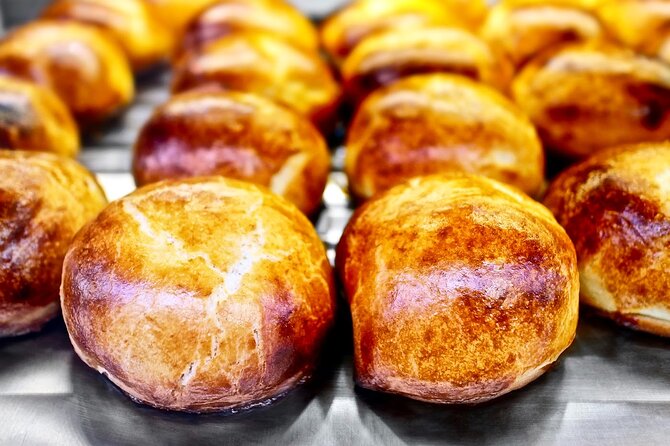 Authentic Naples Food Tour with 8+ Tastings of Pizza, Wine & More - What you’ll eat and drink: mozzarella, pizza, Sunday sauce, and the secret dish
