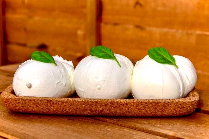 Authentic Naples Food Tour with 8+ Tastings of Pizza, Wine & More - Where the tour starts and finishes near Piazza Dante