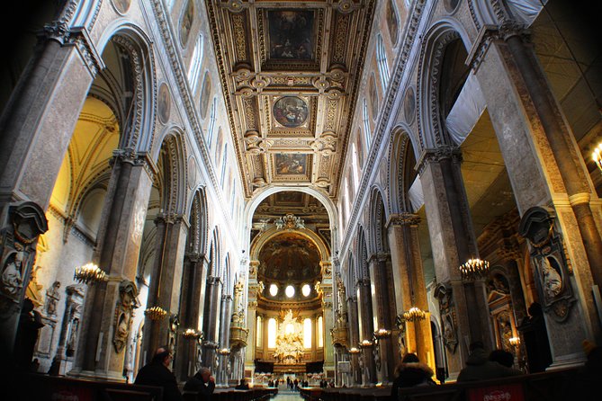 Best of Naples Full-day Food Tour with Guided City Sightseeing & Wine Tasting - Piazza del Plebiscito: Finishing with a big-sight landing