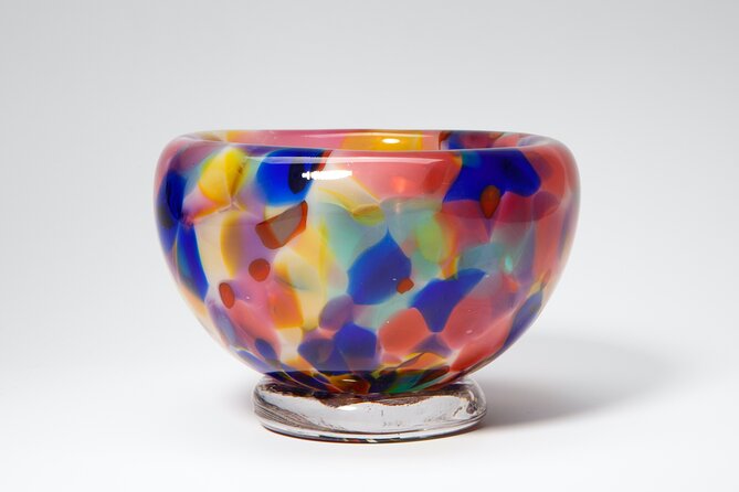 Blow your own glass bowl hosted by Glassblowing in the Garden - The hands-on part: shaping, cutting, and blowing out your form