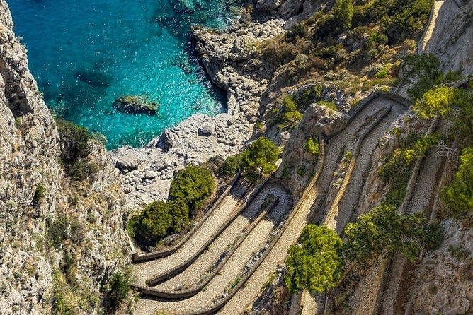 Capri Day Trip with Lunch from Naples - Naples to Capri by hydrofoil: fast water, big views