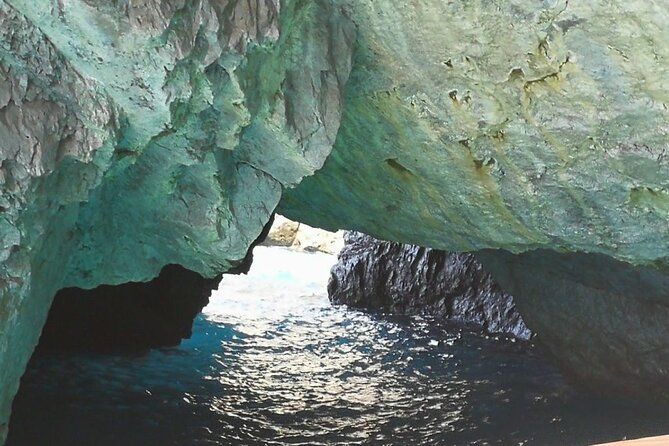 Capri Island in Private Luxury 40 feet Speedboat from Naples - Capri’s grottoes by sea: what you see and how the experience usually works