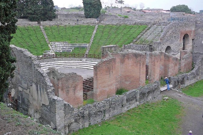 Capri, Sorrento and Pompeii Private Tour - Pompeii Archaeological Park: seeing the right streets without getting lost