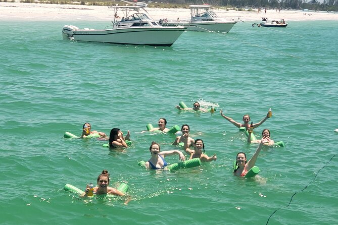 Catamaran Day Sail Shelling Excursion 42ft. Mainecat Cool Beans - Wildlife spotting in the Naples Gulf: dolphins and more