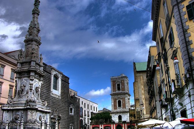 Central Naples Bike Tour - Stop 1: Piazza del Plebiscito and the big-square Naples view