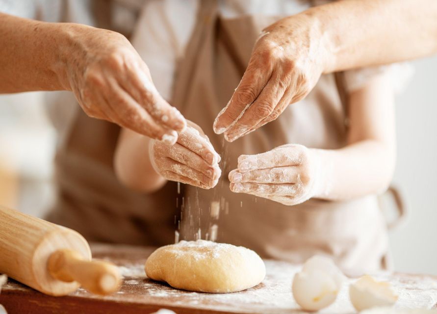 Cooking Lesson: Neapolitan pasta homemade - Naples Cooking Lab vs. Pizzeria Mammina: Where Your Pasta Day Starts