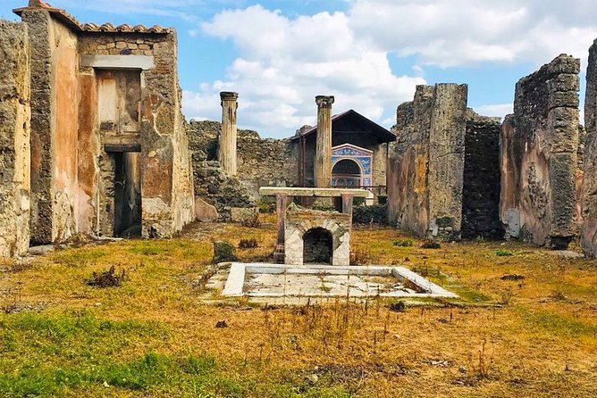 Day trip to Pompeii from Naples - The audio guide: five languages, and why it matters in Pompeii