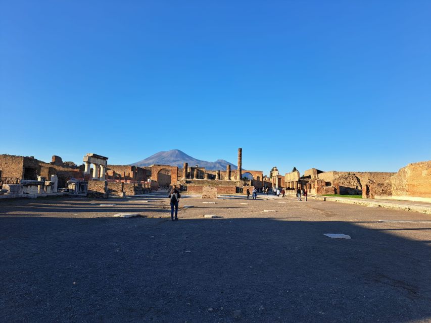 Day Trip to Pompeii & Vesuvius from Naples - How the Pompeii-to-Vesuvius schedule really feels