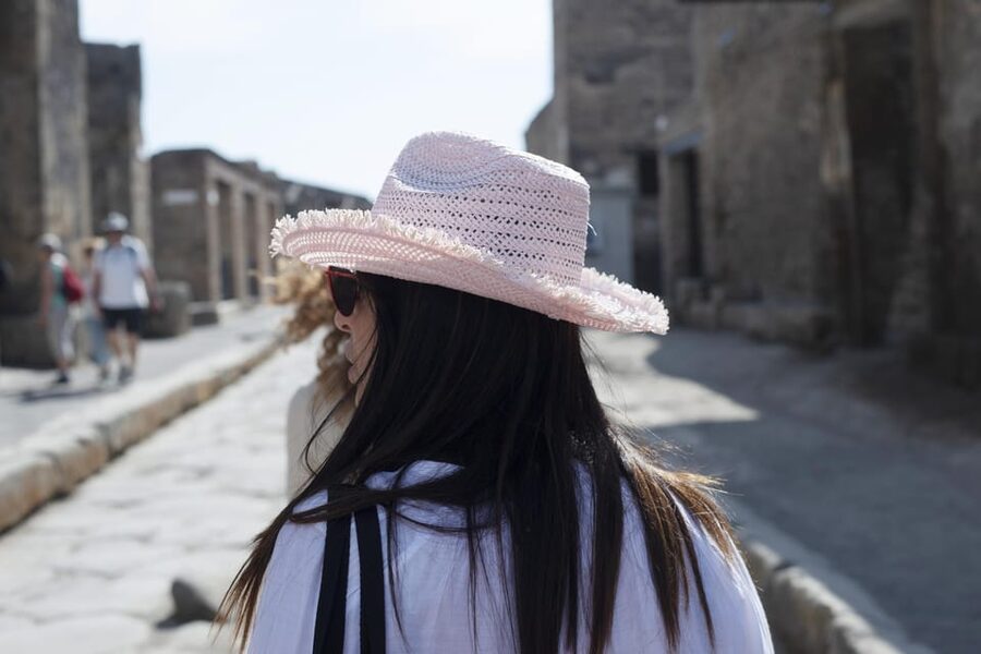 Discover Pompeii: English Walking Tour of the Buried City - The Pompeian Guide Style: Storytelling That Changes How You See Ruins