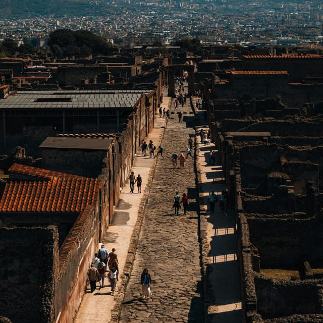 Discover Pompeii: English Walking Tour of the Buried City - Group Size Reality: When the Tour Is Smooth vs. When It Feels Packed