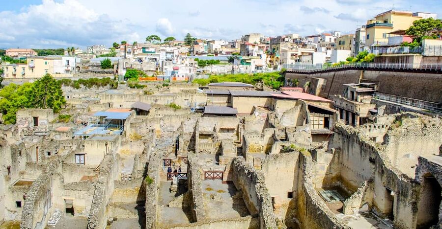Ercolano: Herculaneum Entry Ticket with Optional Audio Guide - Herculaneum under ash: why this site hits different