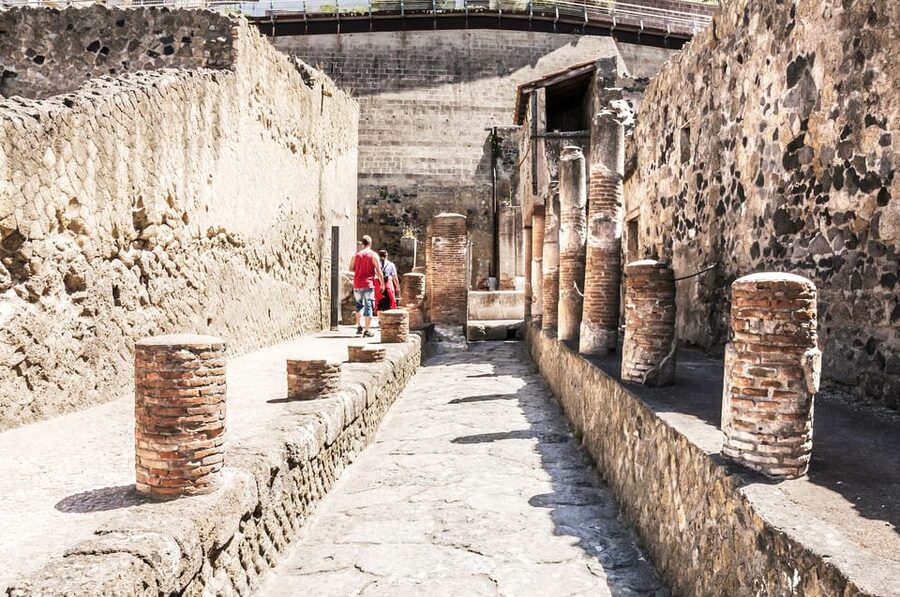 Ercolano: Herculaneum Entry Ticket with Optional Audio Guide - Entering the site: redeeming your voucher without stress