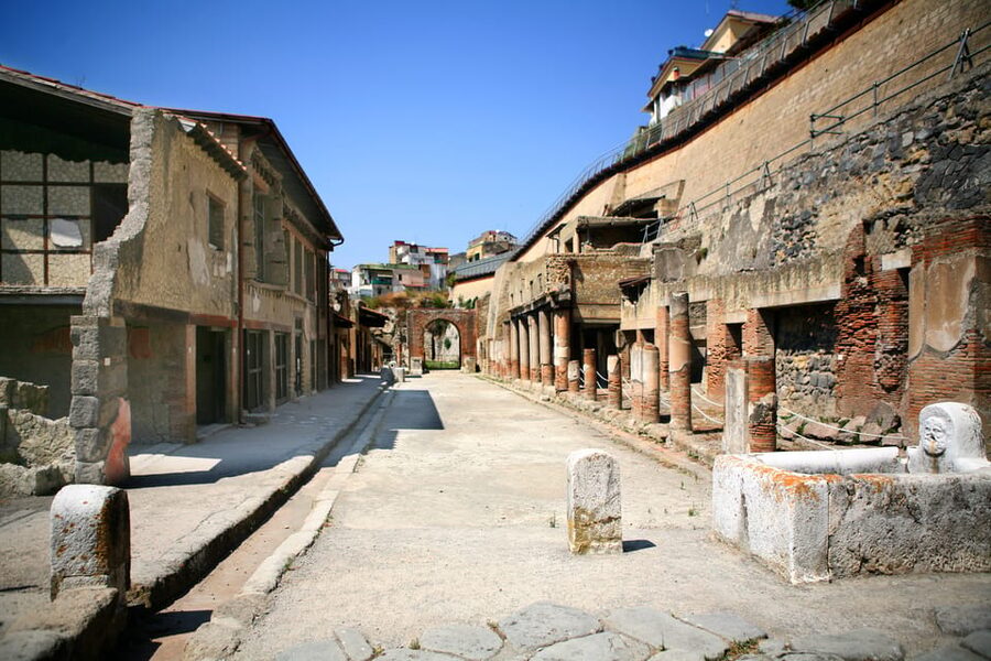 Ercolano: Herculaneum Entry Ticket with Optional Audio Guide - Your self-paced route: how to structure 1 day at Herculaneum
