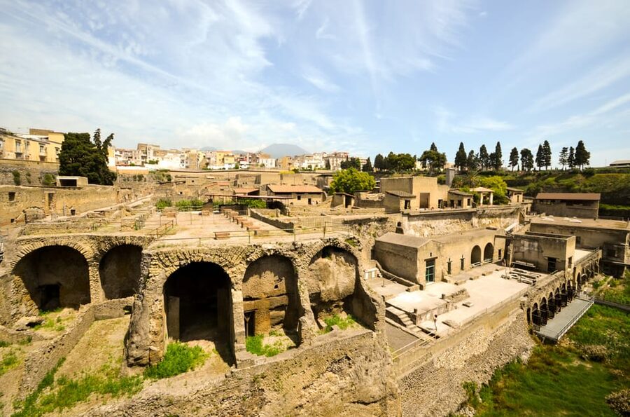 Ercolano: Herculaneum Entry Ticket with Optional Audio Guide - The 79 AD story: the skeletons and the haunting part you can’t ignore