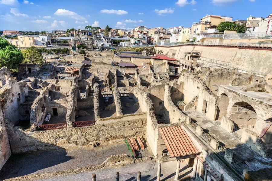 Ercolano: Herculaneum Entry Ticket with Optional Audio Guide - Audio guide reality check: app tips and when a physical device wins