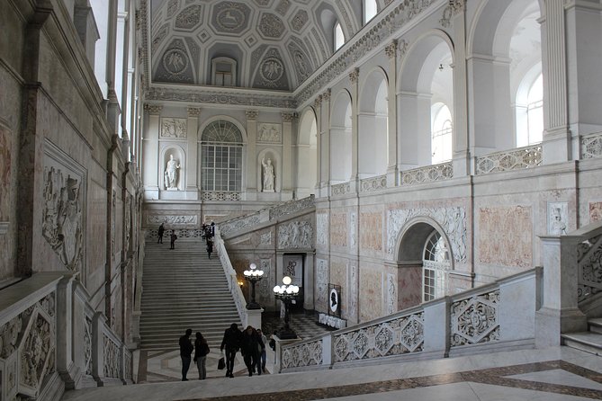 Exciting private tour of the Royal Palace and Bourbon Gallery - How the 4 Hours Work (and How to Not Feel Rushed)