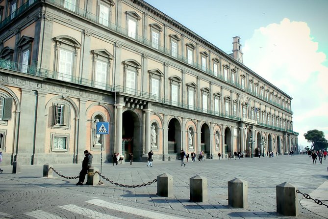Exciting private tour of the Royal Palace and Bourbon Gallery - Lungomare Caracciolo: Sea Air, Long Views, and Late-Night Naples