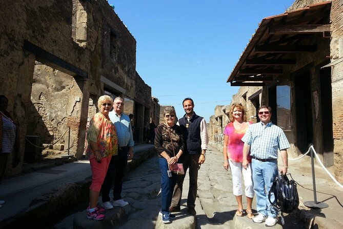 Exclusive Pompeii with Wine and Lunch on Vesuvius-Skip-the-line - From hotel pickup to skip-the-line entry: how this tour saves your day