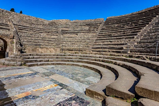 Exclusive Pompeii with Wine and Lunch on Vesuvius-Skip-the-line - Basilica and Temple of Apollo: religion and law side by side
