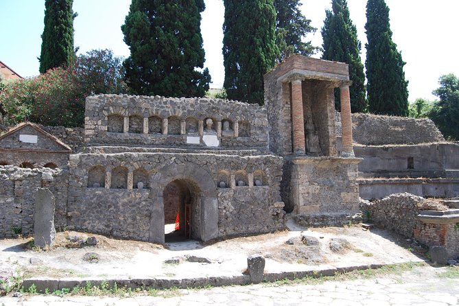 Explore Pompei Ruins with your Private Archaeologist - Who This Works Best For (Families, Small Groups, and First-Time Pompeii Days)