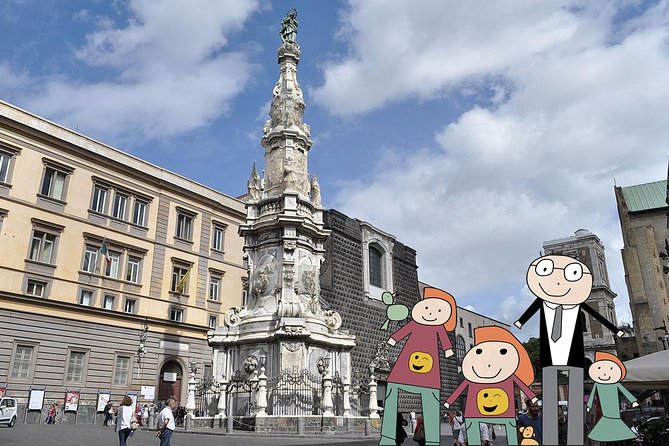 Family tour of the historical center of Naples - Spaccanapoli and Gesù Nuovo: turning church details into kid-friendly puzzles