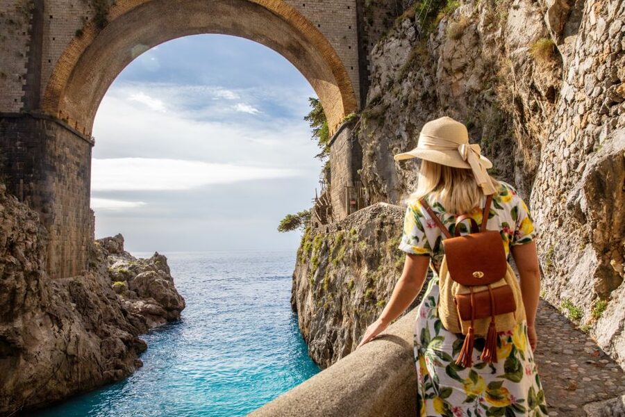 From Naples: Amalfi Coast Cruise Ship Excursion Day Trip - Positano in 1 hour: the classic look, compressed