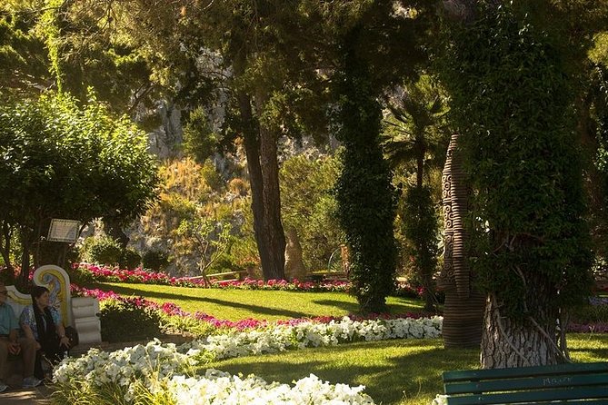 From Naples: Capri and Anacapri Guided Day Trip - Capri town with a guide: the fastest way to get your bearings