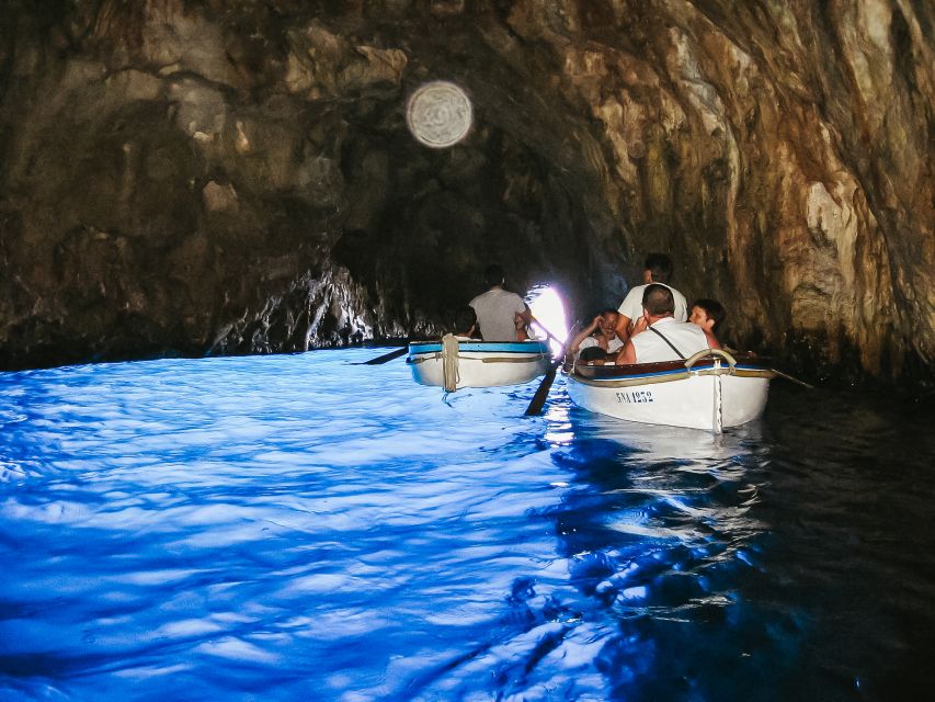 From Naples: Capri Guided Tour with Ferry Tickets & Minibus - Skip-the-Line access and why it matters on Capri