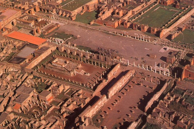From Naples Explore Pompeii Freely with Your Personal Audioguide - Your 4 hours at Pompeii: how to pace it for real enjoyment