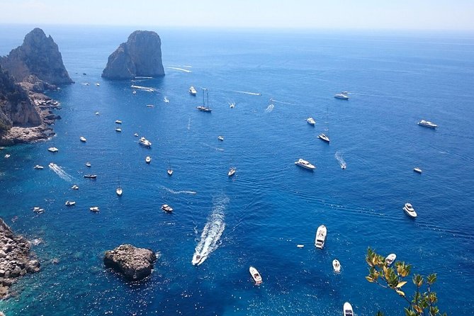 From Naples: Full-Day Capri Island and Blue Grotto Tour - The 10:45 AM Molo Beverello meeting: how to start without stress