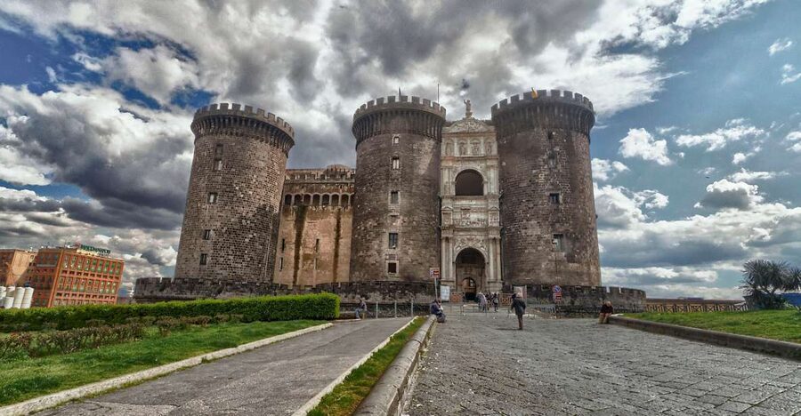 From Naples: Half-Day City Walking & Bus Tour Gulf of Naples - Pickup timing and where the tour starts (and why it matters)