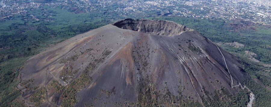 From Naples: Mount Vesuvius Half-Day Tour with Lunch - Naples pickup and the ride up: why timing matters