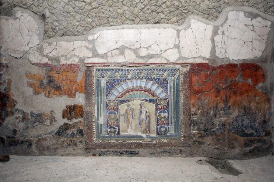 From Naples: Pompeii and Herculaneum Tour with Lunch - Practical tips to get the most from both ruins