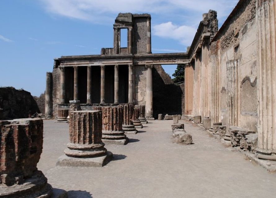From Naples: Pompeii and Herculaneum VIP Tour with Lunch - What to Bring (So the Day Doesn’t Hurt)