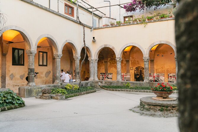 From Naples: Pompeii and Sorrento Guided Tour - Stabian Baths and the social side of Roman life