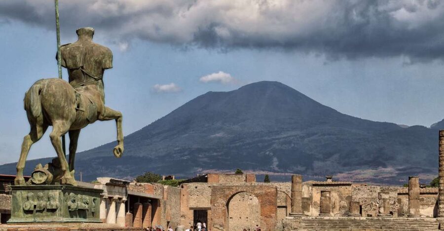 From Naples: Pompeii and Vesuvius Full-Day Tour with Lunch - Key takeaways before you go