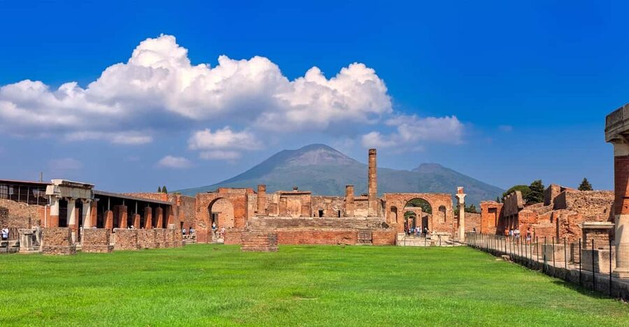 From Naples: Pompeii, Herculaneum and Vesuvius Tour - Pompeii Archaeological Site: How to Use the Audio Guide and Map