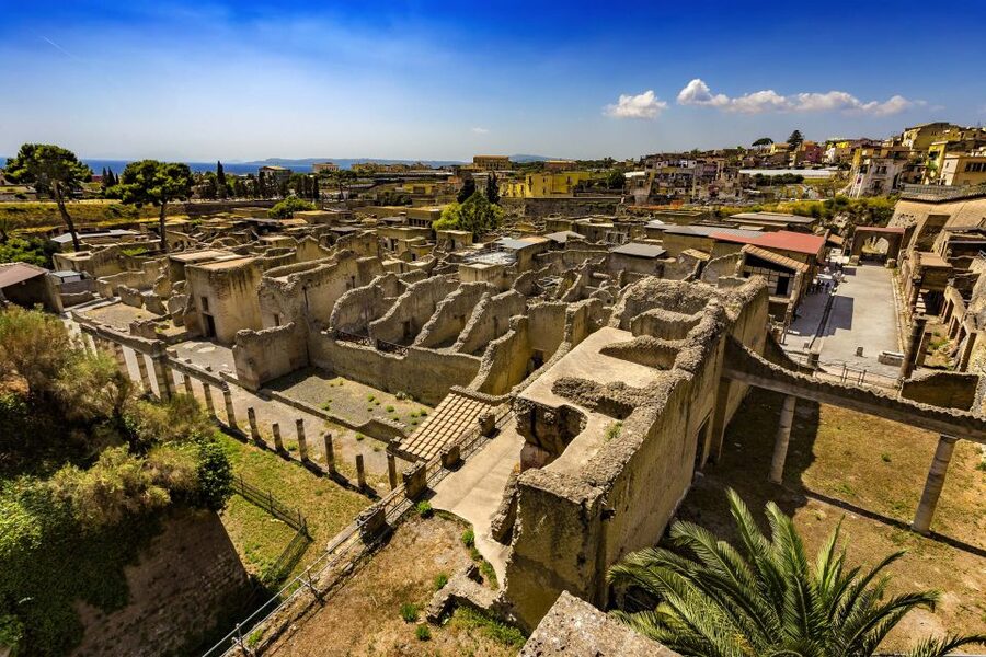 From Naples: Pompeii, Herculaneum, & Vesuvius Full-Day Tour - What to bring (and wear) so the day feels easy, not exhausting