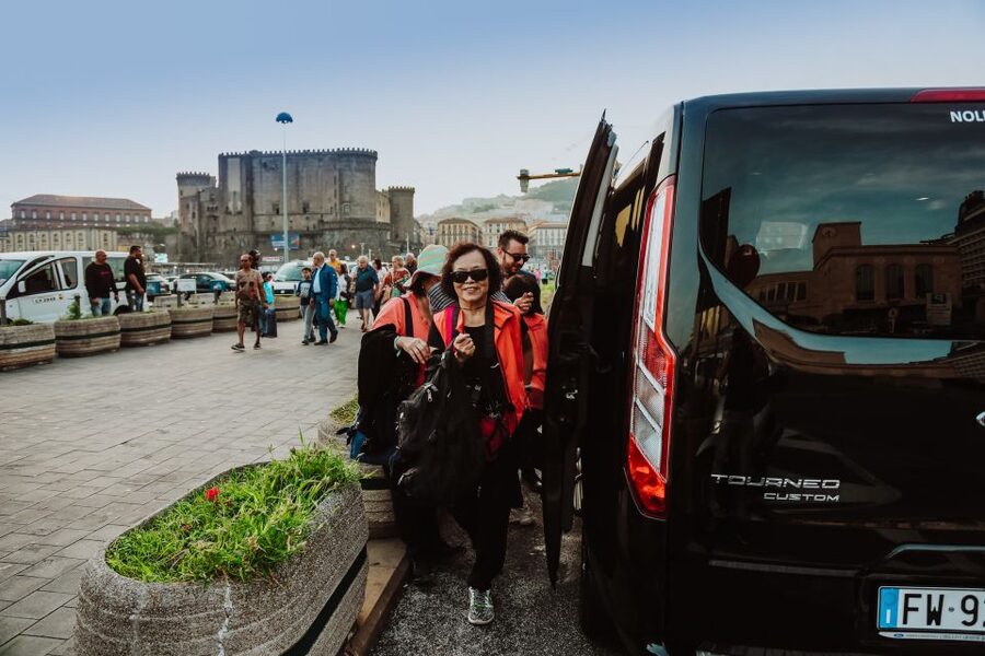 From Naples: Pompeii & Herculaneum with Archaeologist Guide - From Starhotels Terminus to Herculaneum: Getting There Smoothly